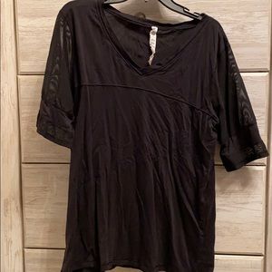 Lululemon top